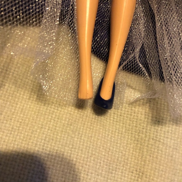 Lot of 2 Barbie Collectible Millennium dolls. - Picture 8 of 10